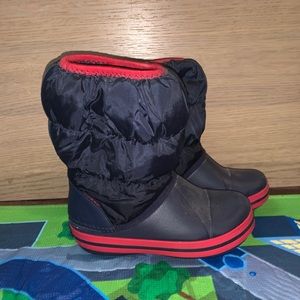 💯 Toddler Boys Crocs Snow Boots. GUC